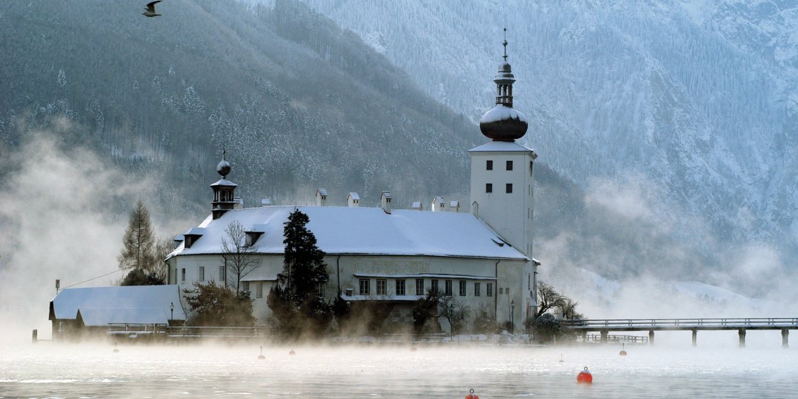 Winterliches Schloss Ort