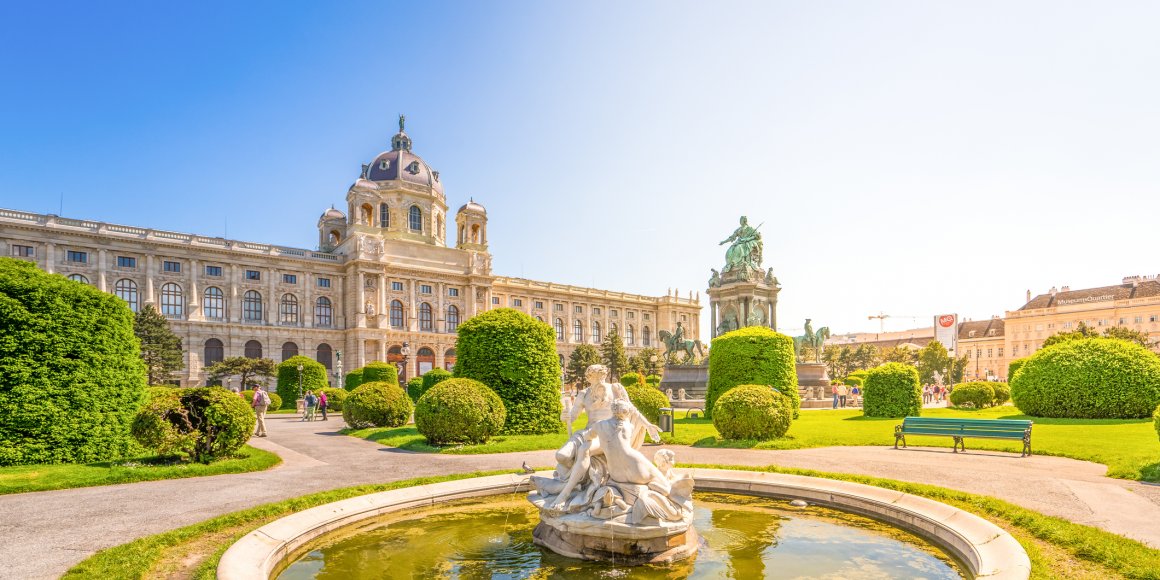 Maria Thersien Platz am Kunsthistorischen Museum