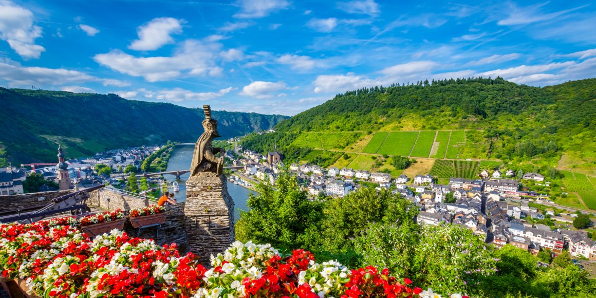 Blick von der Burg Cochem auf die Mosel