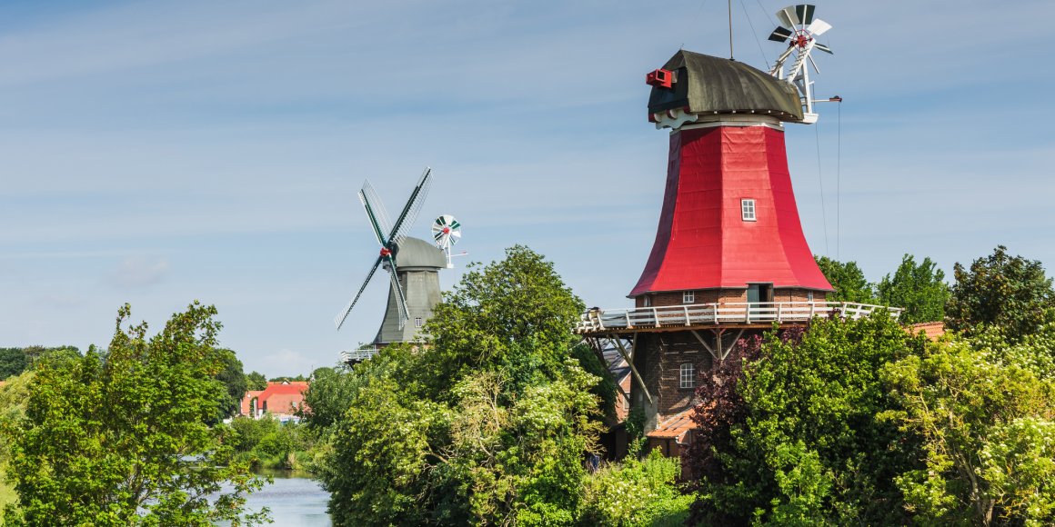 Die Greetsieler Windmühlen