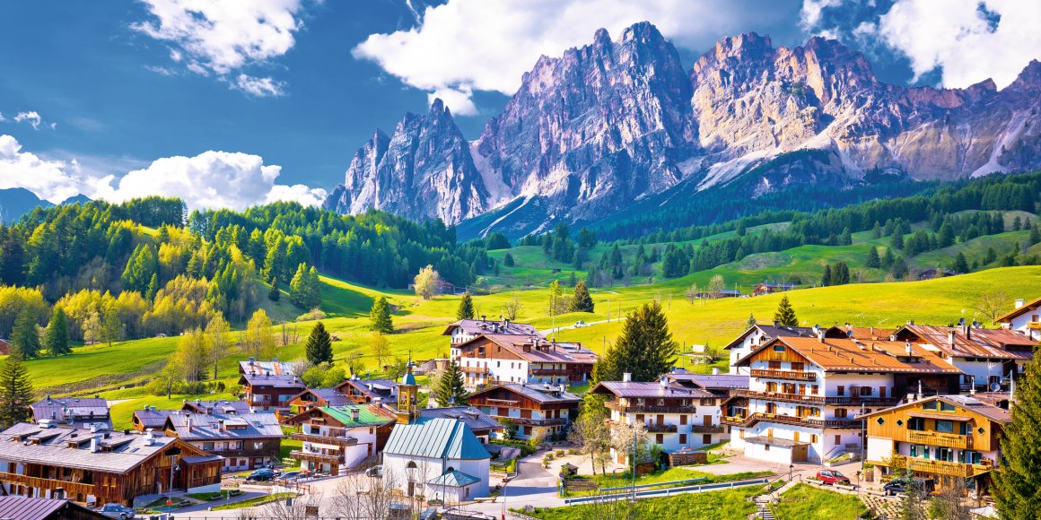 Blick auf Cortina D' Ampezzo
