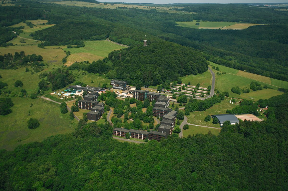 34 HQ Images Rhön Hausen Roth - Aussichtsplattform Rhon Park Hotel