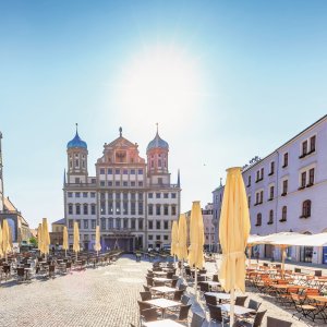 Rathaus und Perlachturm in Augsburg