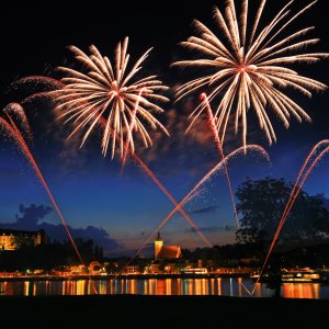 Donau in Flammen - Grein im Feuerzauber