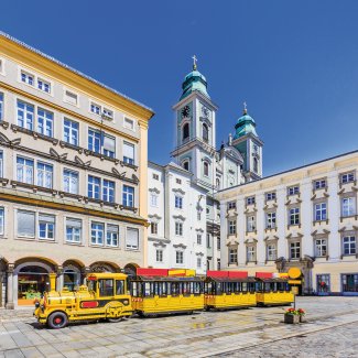 Fahrt mit dem City-Express durch Linz