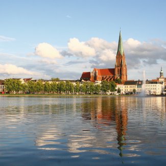 Pfaffenteich mit Dom