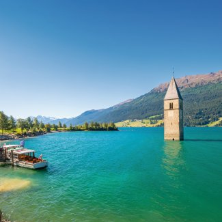 Reschensee mit Kirchturm