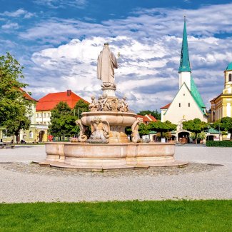 Marienbrunnen und Gnadenkapelle von Altötting