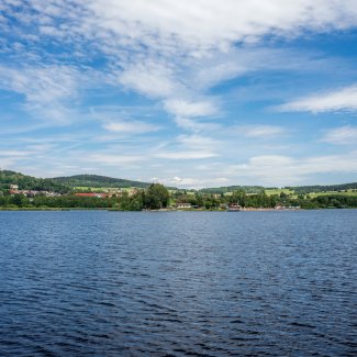 Lipnostausees