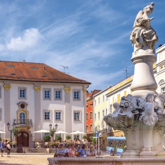 Wittelsbacherbrunnen am Residenzplatz in Passau