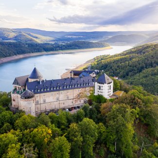 Edersee mit Schloss Waldeck
